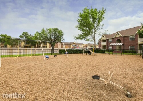 Foto del edificio - 2424 Barry Rose Rd