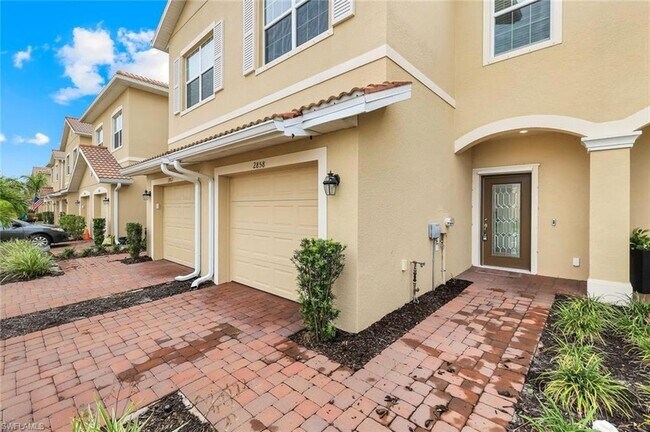 Foto del edificio - 2858 Blossom Wy