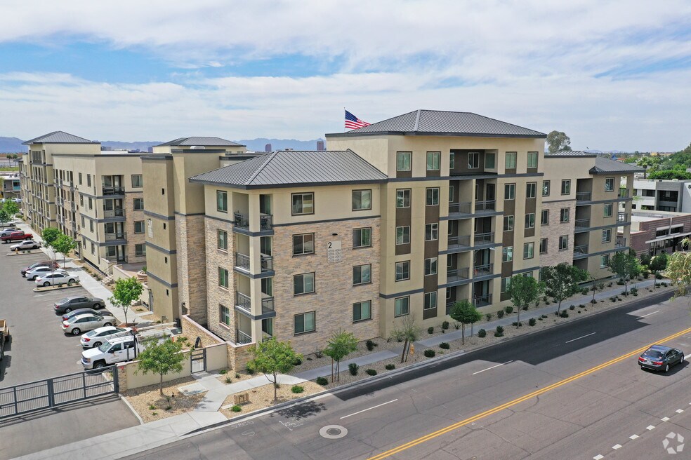 Picture of Downtown Phoenix Luxury Apartments for Rent - 1,812 Rentals ...