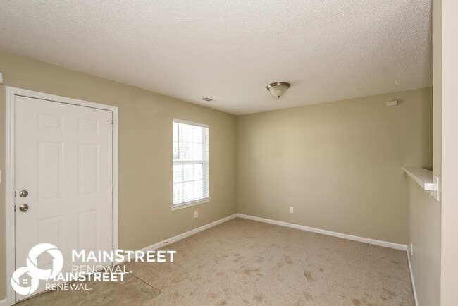Foto del edificio - 117 Poplar Pointe Terrace