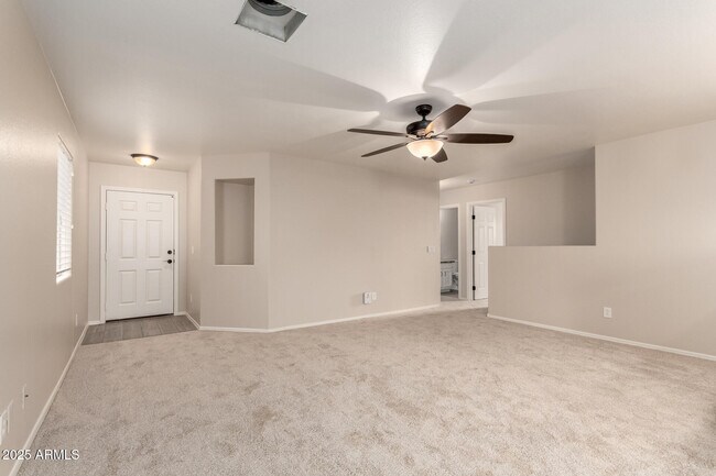 Building Photo - 1891 E Cowboy Cove Trail