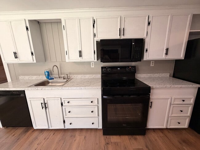 Building Photo - 356 Wareham St