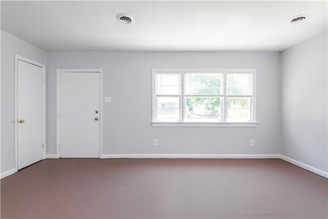 Building Photo - Great 3 Bedroom Rancher in Southside Richm...