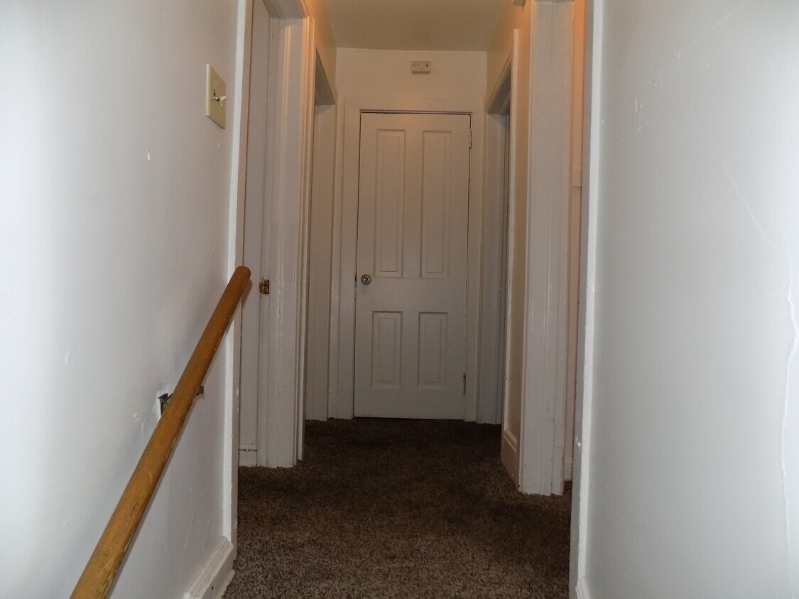 Primary Photo - 118 9th St NE
