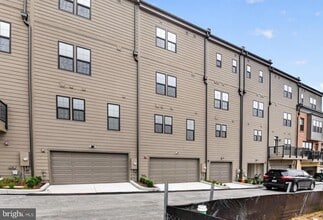 Building Photo - 5017 Dulcet Dr W