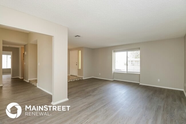Building Photo - 1813 E Alta Vista Rd