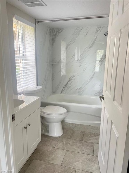 Foto del edificio - 8245 Ibis Club Dr