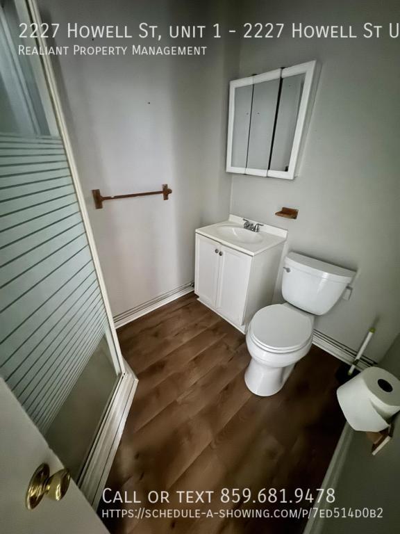 Foto del edificio - 2225-2227 Howell St, 2227 Howell St Unit 1
