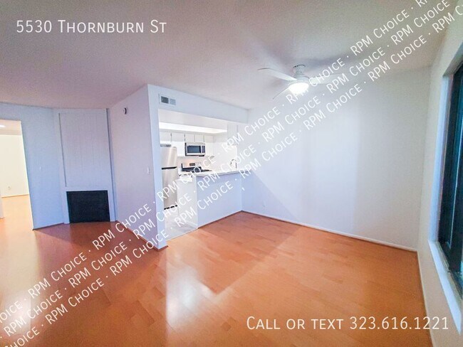 Building Photo - Large 2bd/2ba Condo with Bonus Large Enclo...