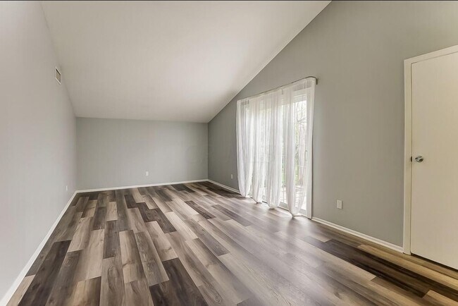 Foto del edificio - 1060 Merrimar Cir S