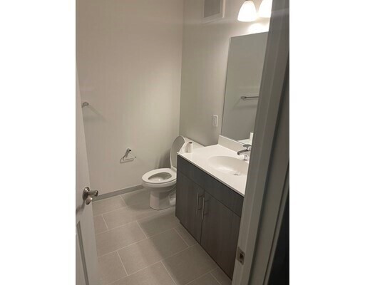 Foto del edificio - 220 Quarry Hill Dr
