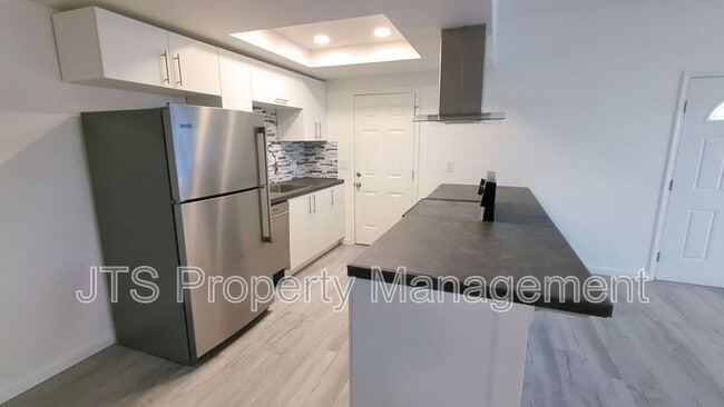 Foto del edificio - 10402 S White Rock Rd