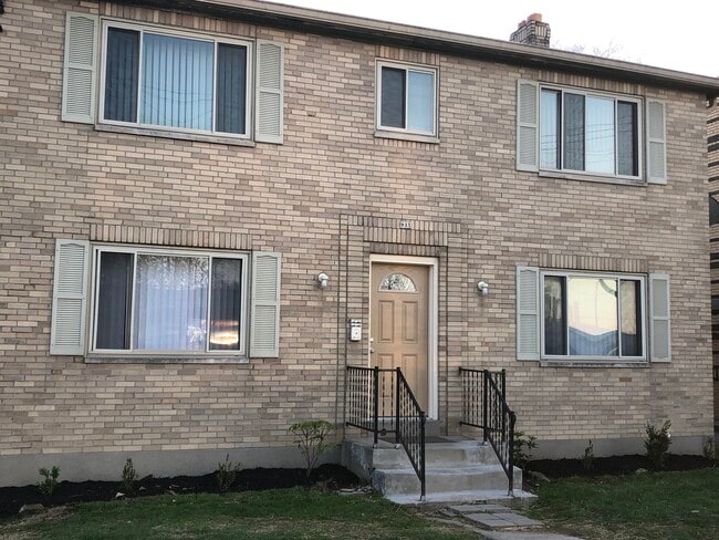 Building Photo - 935 Tennessee Ave