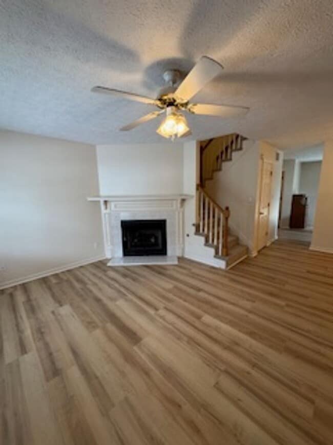 Photo - 107 Wexford Pl Apartment