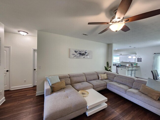 Building Photo - 408 Millwater Ct