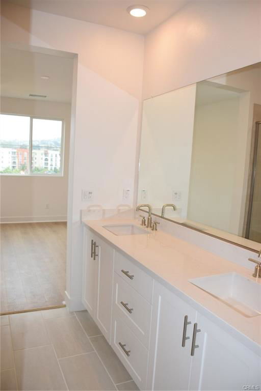Foto del edificio - 1630 Saratoga Ln