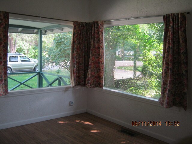 Foto del edificio - 720 9th Ave W