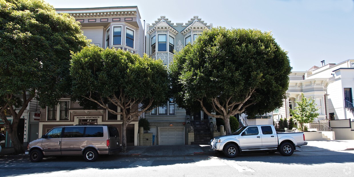 Primary Photo - 2935 Sacramento St