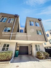 Building Photo - 8130 W 10th Ave