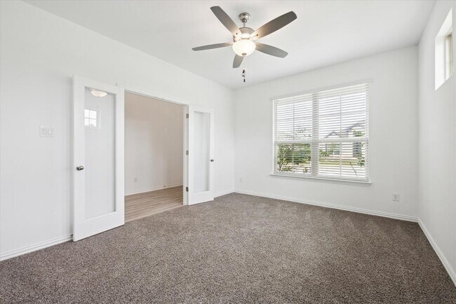 Building Photo - 131 Periwinkle Ln