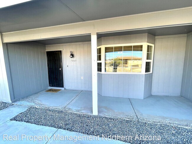 Building Photo - 2 br, 2 bath House - 3060 McCulloch Blvd N.