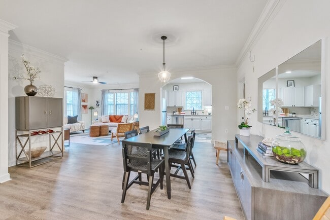 Building Photo - Bell Rock Springs