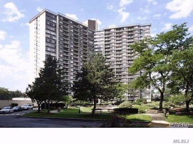 Primary Photo - 2 Bay Club Dr