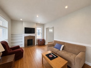 Building Photo - 517 Fortune Ave