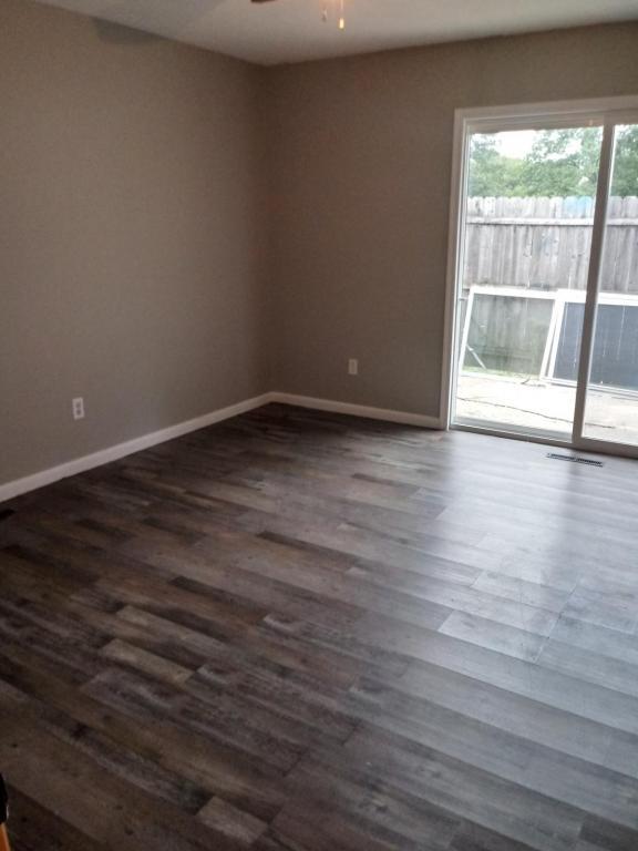 Building Photo - 857 Beech Ct