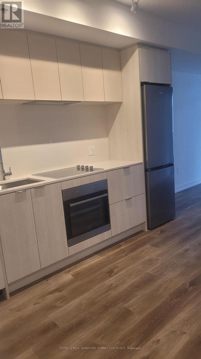 Building Photo - 1 Jarvis St