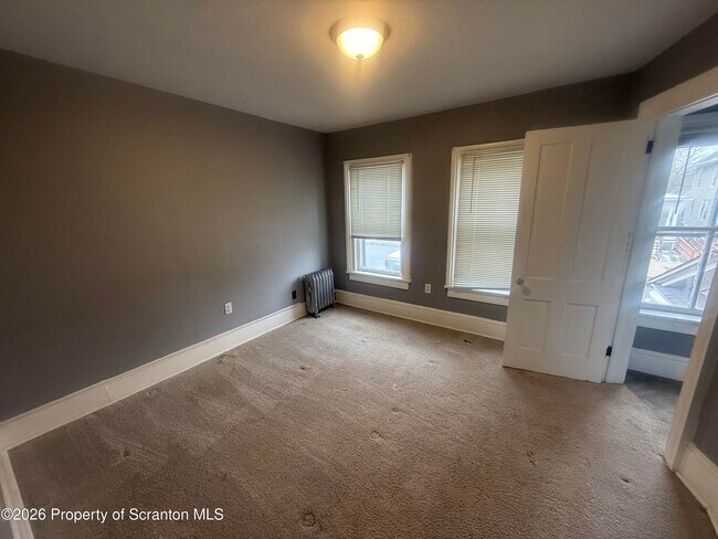 Foto del edificio - 1019 N Irving Ave