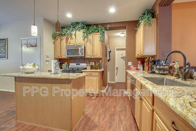 Foto del edificio - 12167 N 152nd Ave