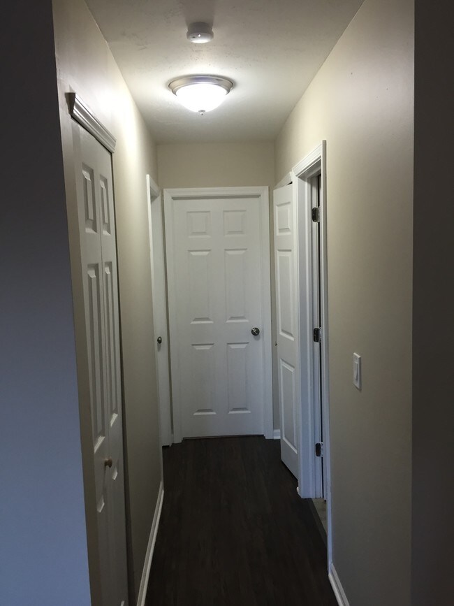 Building Photo - 8631 W Foster Ave