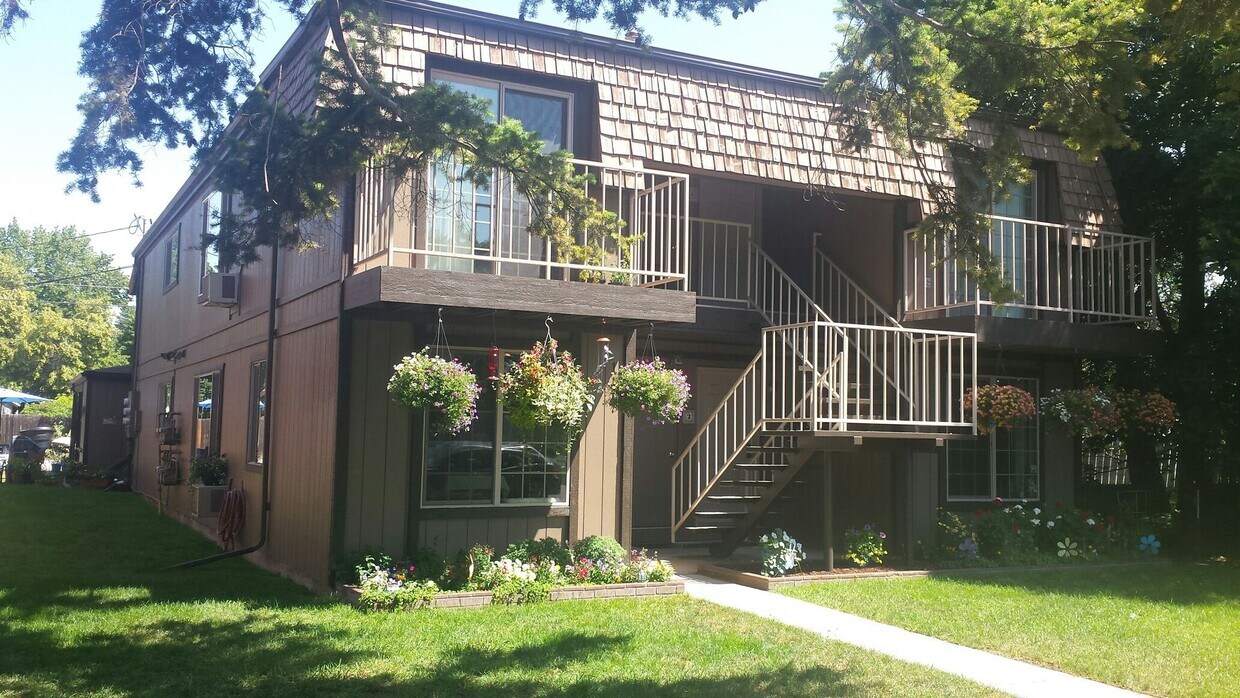 Primary Photo - 1117 5th Ave E
