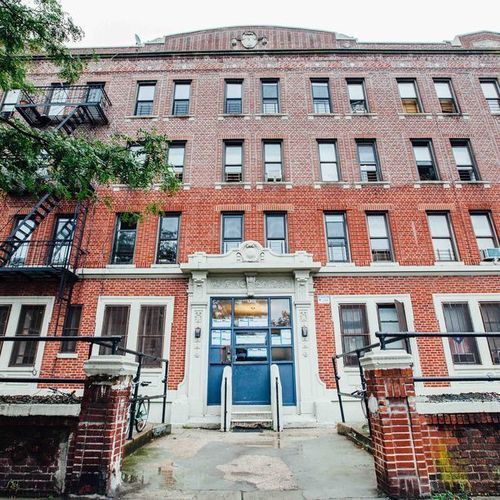 Building Photo - 946 Bushwick Ave