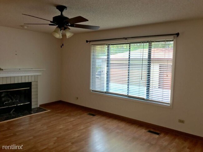 Building Photo - 2 br, 2 bath Condo - 251 S Harrison Street