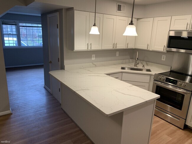 Foto del edificio - 3 br, 2 bath Townhome - 312 Shenandoah Str...