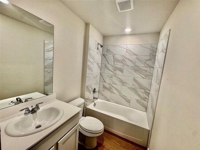 Foto del edificio - 6101 Blackwood Blvd