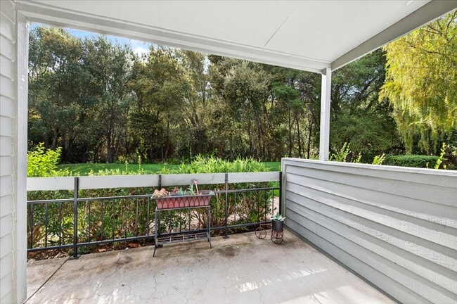 Building Photo - 7875 Canyon Meadow Cir