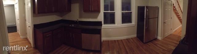 Building Photo - 678 Bennington St