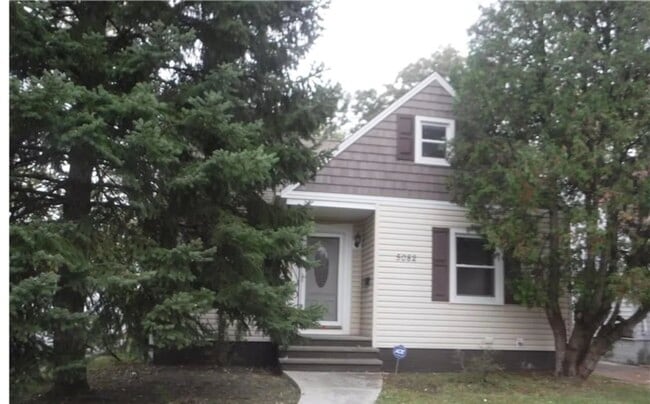 Building Photo - 5082 Erwin St