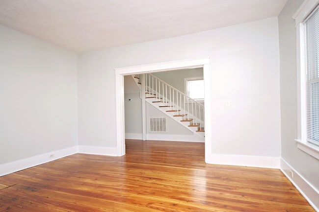 Building Photo - Charming Home in the Heart of Charlottesville