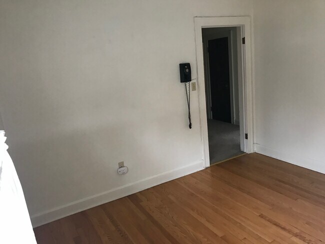 Foto del edificio - 1004 Quinby Ave