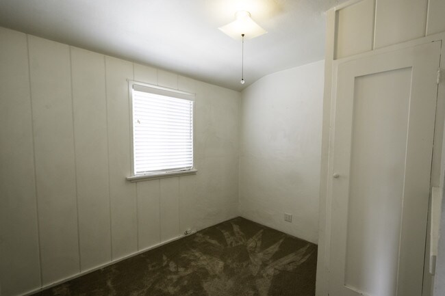 Small 2nd bedroom - 318 3rd St