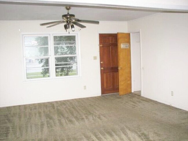 Foto del edificio - 3 bedroom 2 bath home