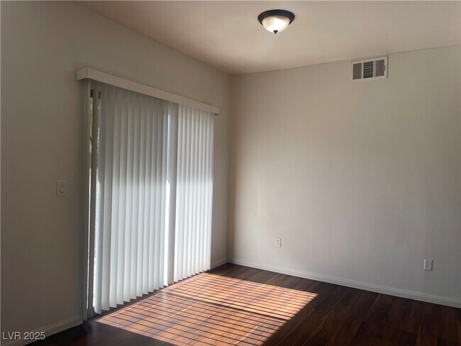 Building Photo - 8000 W Badura Ave