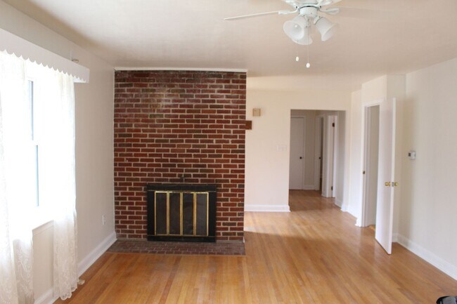 Foto del edificio - "Kool in Kensington" Heights - 4 bed  / 2 ...