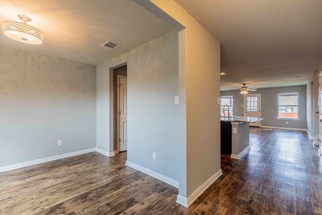 Foto del edificio - 2529 McCrae