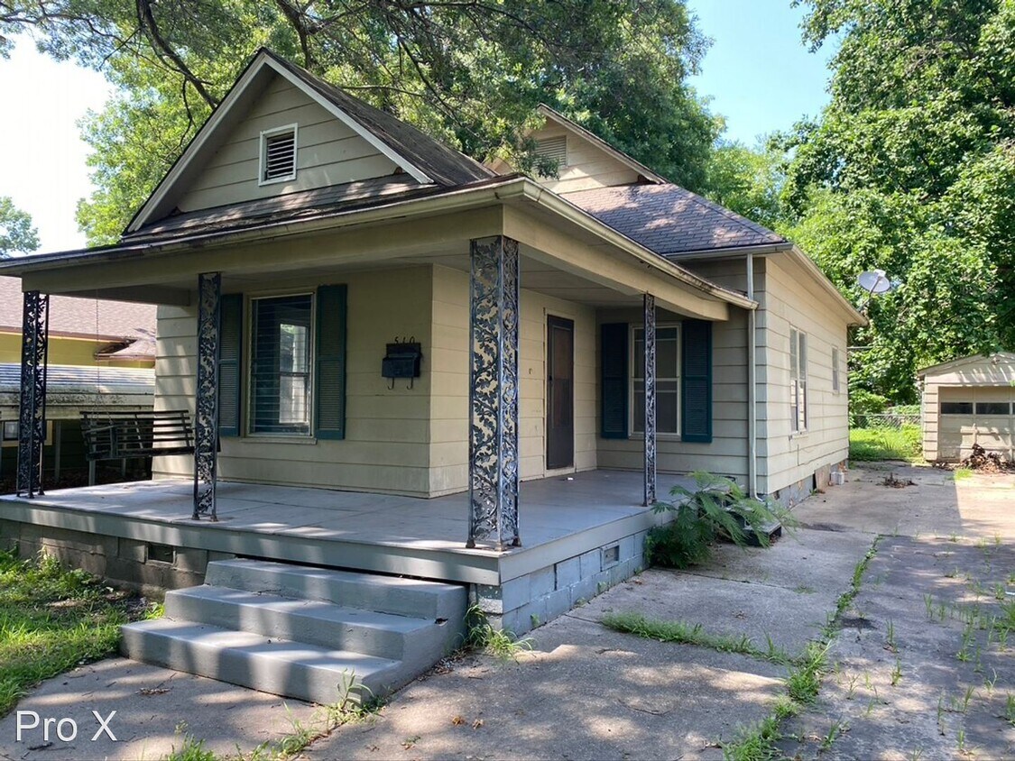 Primary Photo - 2 br, 1 bath House - 510 W Forest