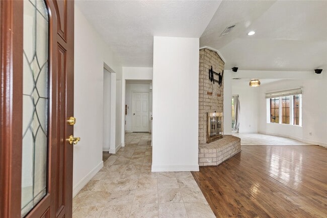 Building Photo - 4811 Algernon Dr